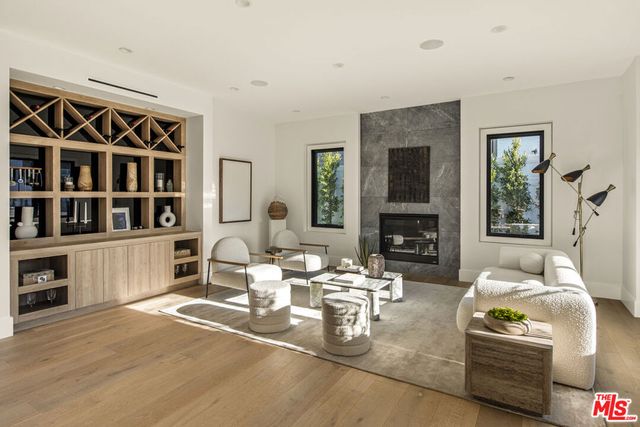 17341 W Amina Place, Encino, CA 91316