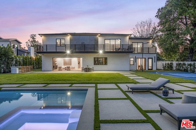 17341 W Amina Place, Encino, CA 91316