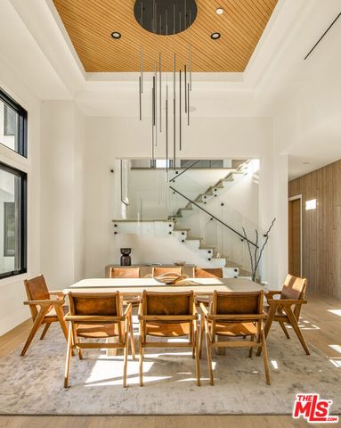 17341 W Amina Place, Encino, CA 91316