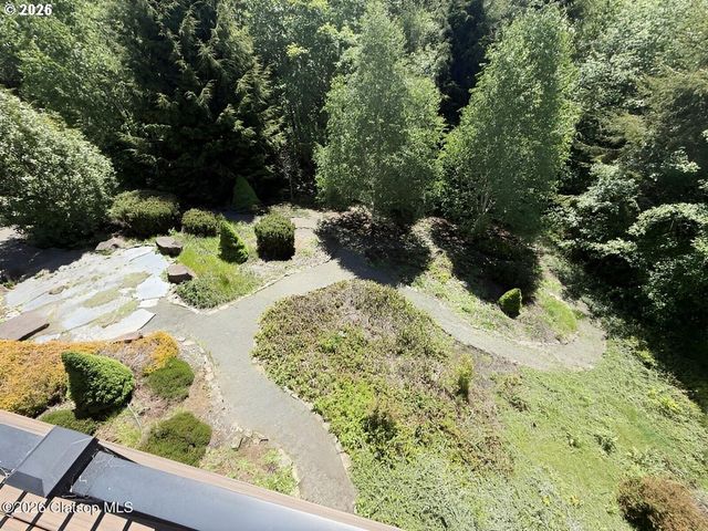 2133 MIDDLE FORK Cir, Seaside, OR 97138