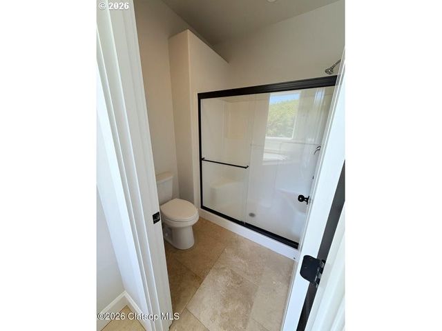 2133 MIDDLE FORK Cir, Seaside, OR 97138