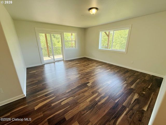 2133 MIDDLE FORK Cir, Seaside, OR 97138