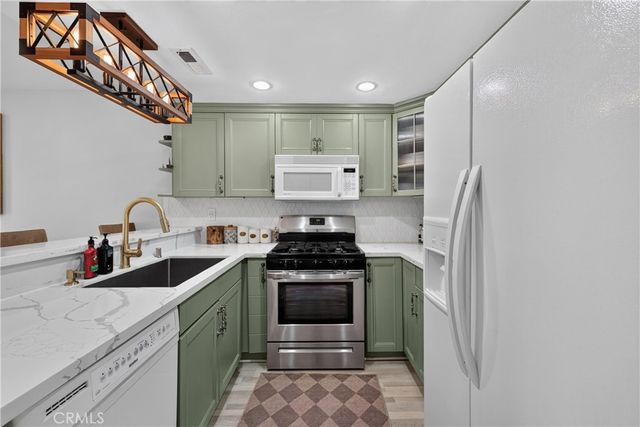 7322 Bright Avenue C, Whittier, CA 90602