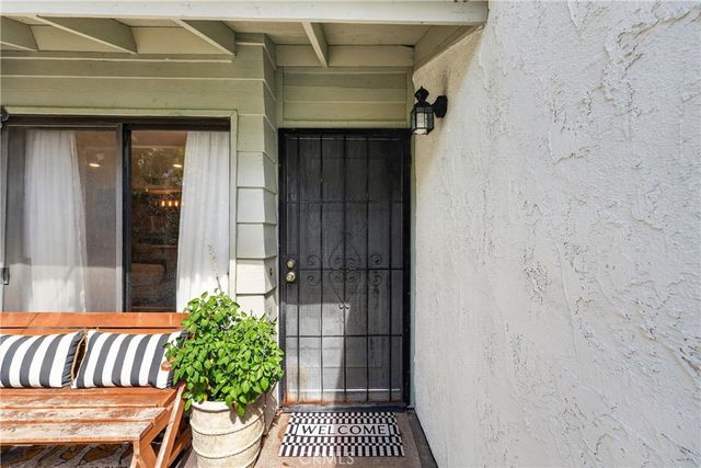 7322 Bright Avenue C, Whittier, CA 90602