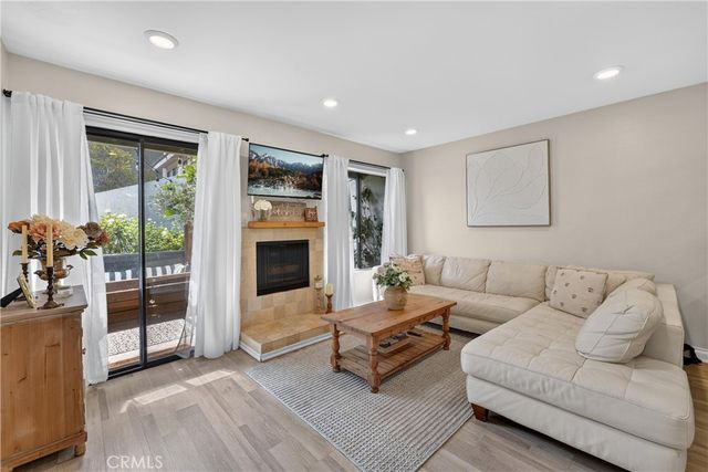 7322 Bright Avenue C, Whittier, CA 90602