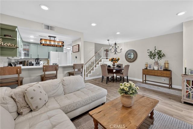 7322 Bright Avenue C, Whittier, CA 90602