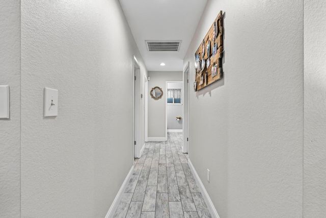 2720 Chickaree Ln, Modesto, CA 95358