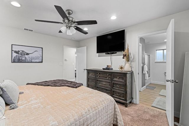 2720 Chickaree Ln, Modesto, CA 95358