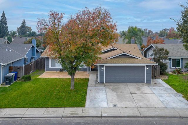 2720 Chickaree Ln, Modesto, CA 95358