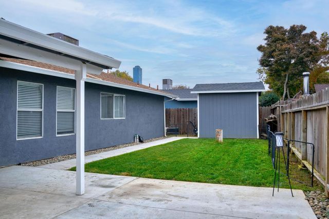 2720 Chickaree Ln, Modesto, CA 95358