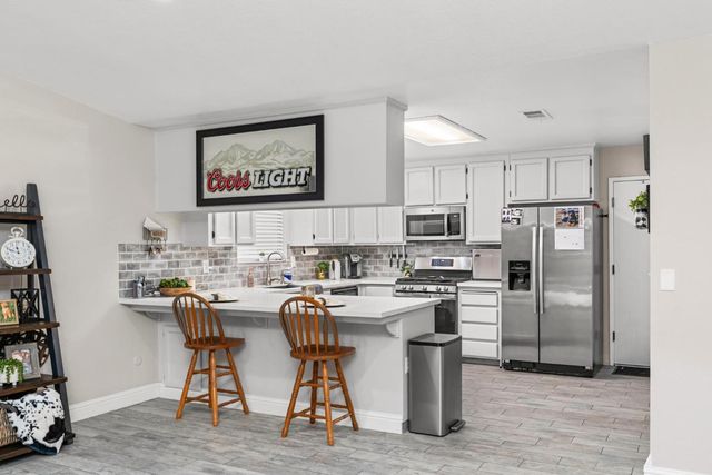 2720 Chickaree Ln, Modesto, CA 95358