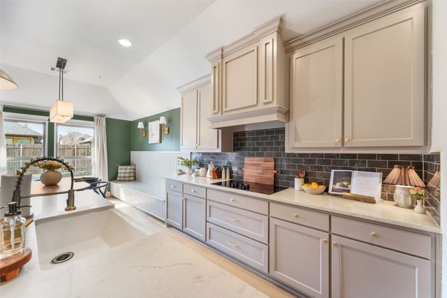 532 Windrow Lane, Waxahachie, TX 75165