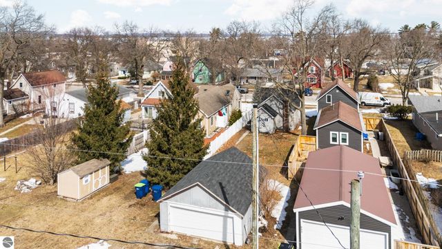 848 E State Street, Traverse City, MI 49686