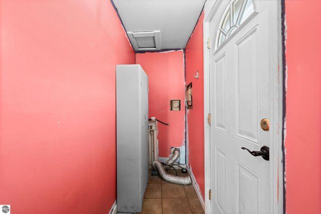 848 E State Street, Traverse City, MI 49686