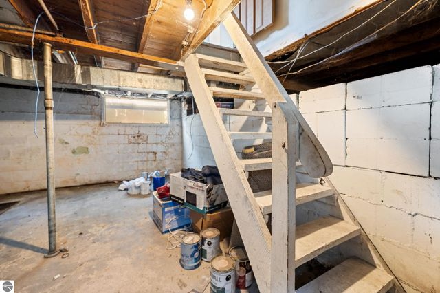 848 E State Street, Traverse City, MI 49686