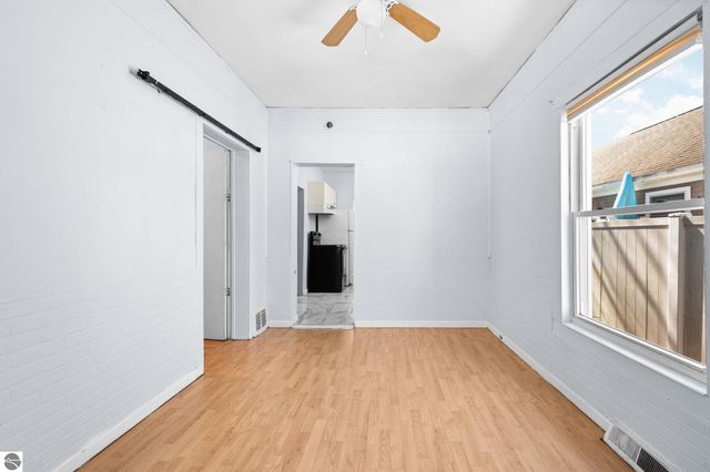 848 E State Street, Traverse City, MI 49686