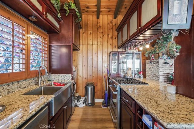 24682 Lake Gregory Drive, Crestline, CA 92325