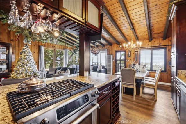24682 Lake Gregory Drive, Crestline, CA 92325