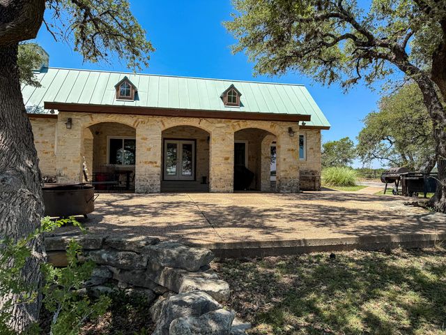 305 Angel Song CV, Spicewood, TX 78669