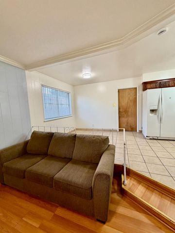 4737 E Norwich Avenue, Fresno, CA 93726