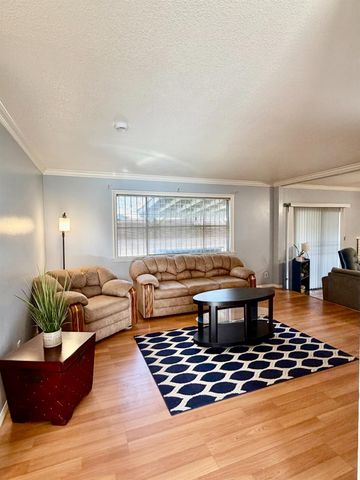 4737 E Norwich Avenue, Fresno, CA 93726