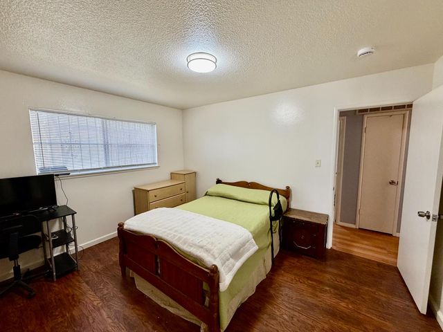 4737 E Norwich Avenue, Fresno, CA 93726