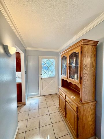 4737 E Norwich Avenue, Fresno, CA 93726