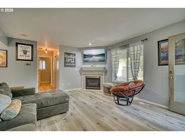 51773 Se 8TH St, Scappoose, OR 97056