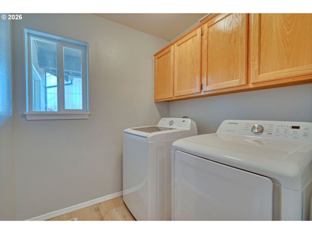 51773 Se 8TH St, Scappoose, OR 97056