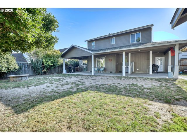 51773 Se 8TH St, Scappoose, OR 97056