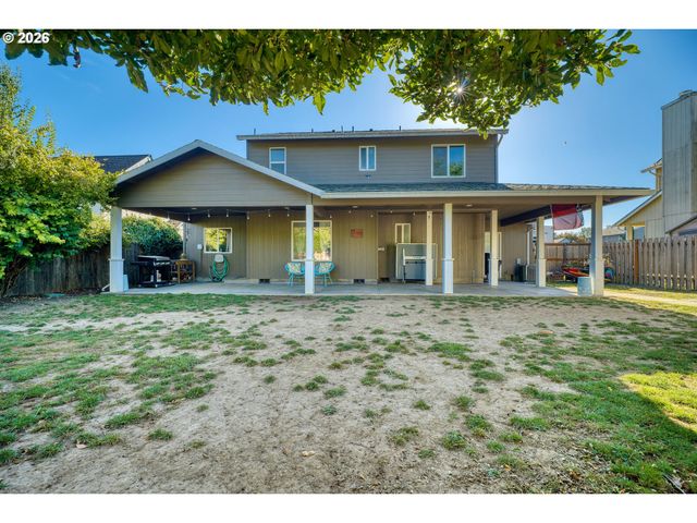 51773 Se 8TH St, Scappoose, OR 97056