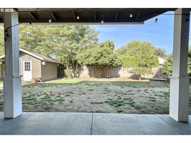 51773 Se 8TH St, Scappoose, OR 97056