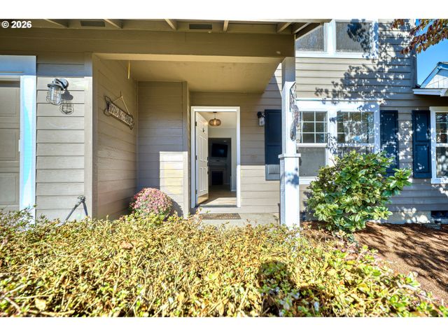 51773 Se 8TH St, Scappoose, OR 97056
