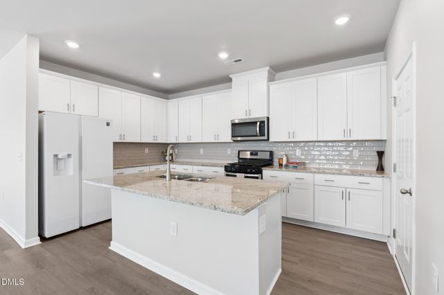 109 Boone Lake Way, Fuquay Varina, NC 27526