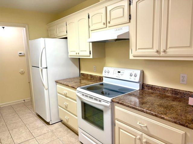 22 Livingstone Drive, Searcy, AR 72143