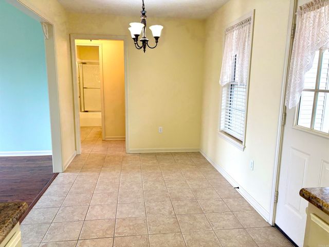 22 Livingstone Drive, Searcy, AR 72143