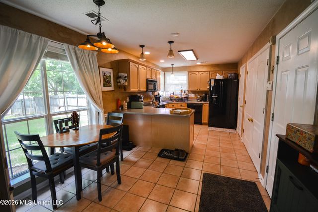 8939 Travis Drive, Olive Branch, MS 38654