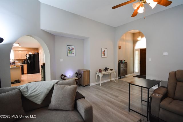 8939 Travis Drive, Olive Branch, MS 38654