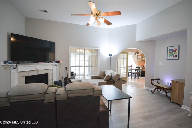 8939 Travis Drive, Olive Branch, MS 38654