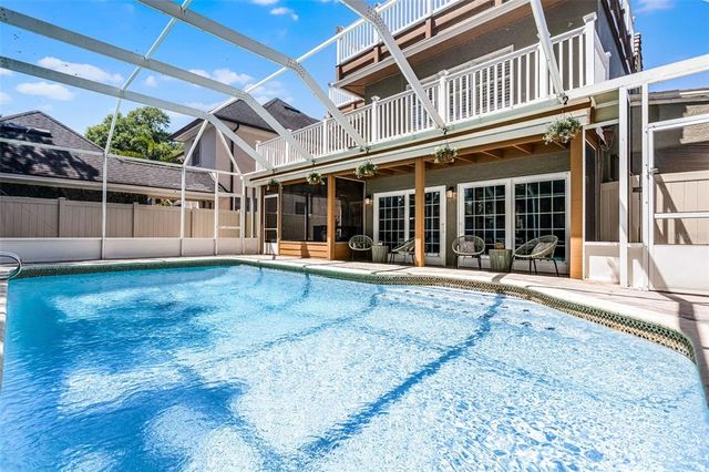 910 ALAMEDA STREET, Orlando, FL 32804
