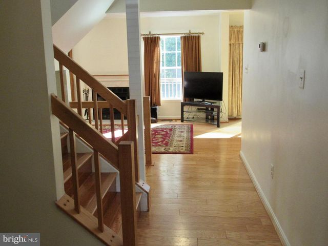 14 TIVOLI LAKE CT, Silver Spring, MD 20906