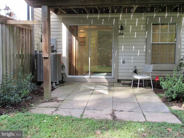 14 TIVOLI LAKE CT, Silver Spring, MD 20906