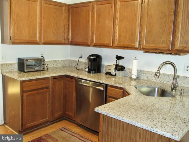 14 TIVOLI LAKE CT, Silver Spring, MD 20906