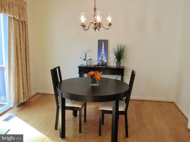 14 TIVOLI LAKE CT, Silver Spring, MD 20906