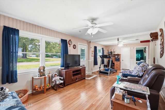 1925 Deborah Street, Pearl, MS 39208