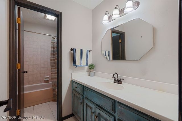 2016 Broken Hill Drive, Van Buren, AR 72956
