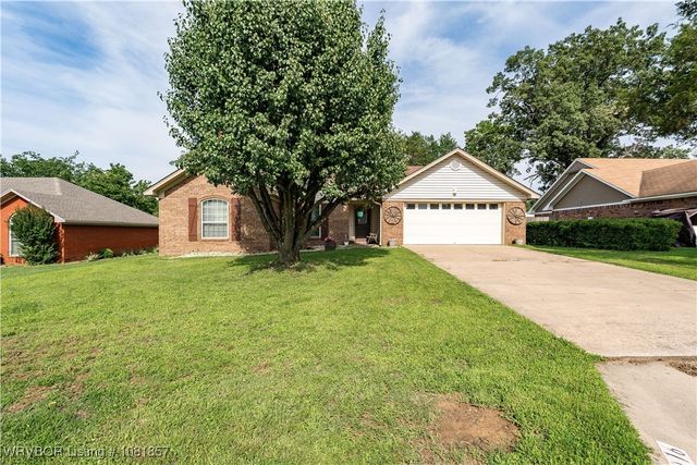2016 Broken Hill Drive, Van Buren, AR 72956