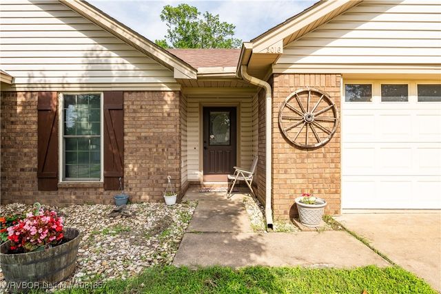 2016 Broken Hill Drive, Van Buren, AR 72956