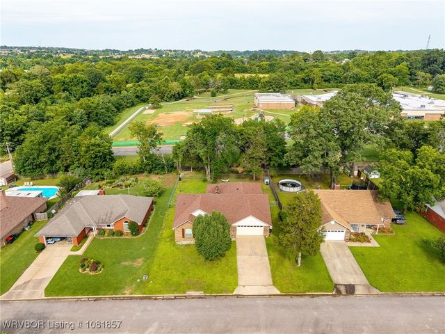 2016 Broken Hill Drive, Van Buren, AR 72956