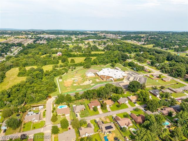2016 Broken Hill Drive, Van Buren, AR 72956